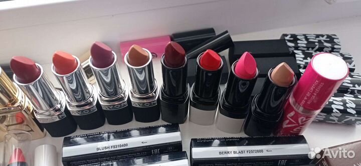 Косметика орифлейм и эйвон