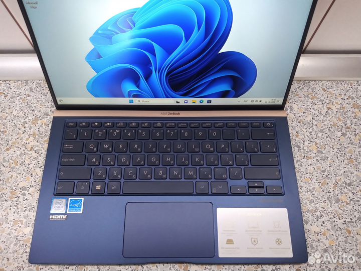 Ультрабук Asus Zenbook