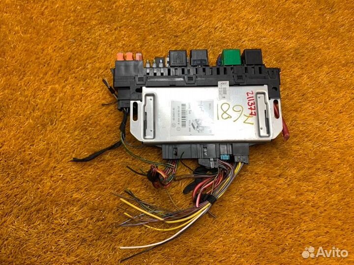 Блок предохранителей SAM передний правый