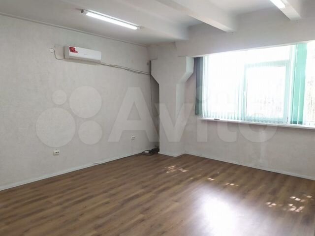 Отличный Офис район ул. Хрусталева, 33 м²