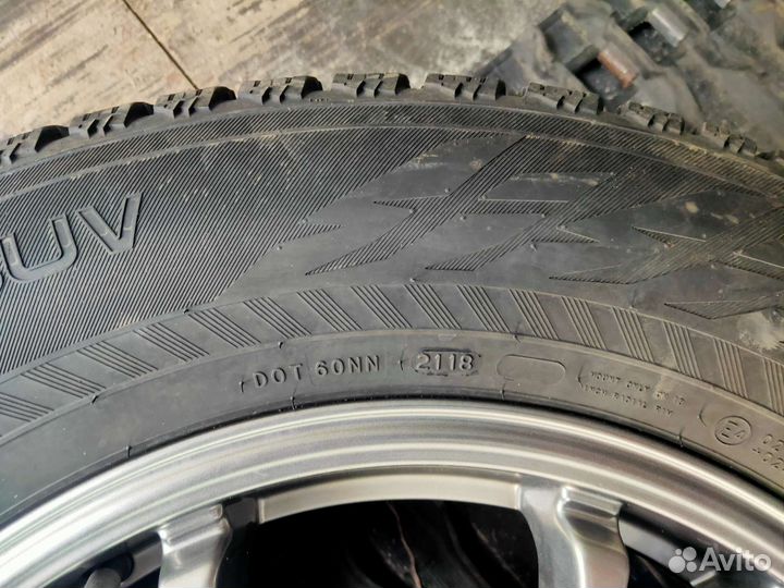 Отличный комплект колес Прадо, Хайлюкс, Паджеро