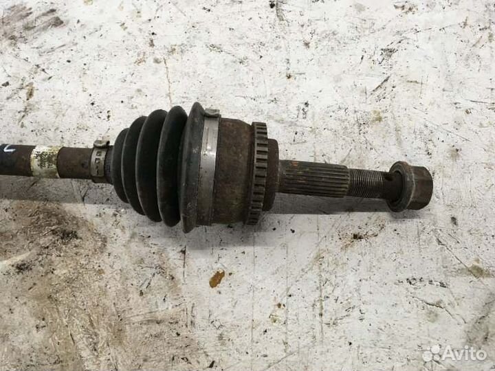 Привод полуось передний левый Nissan Almera