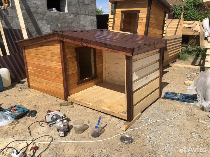 Будки для собак, вольеры