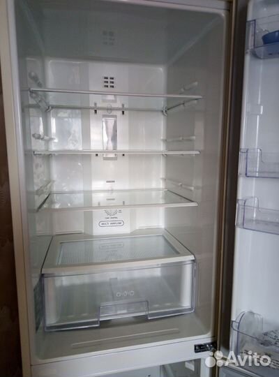 Холодильник LG