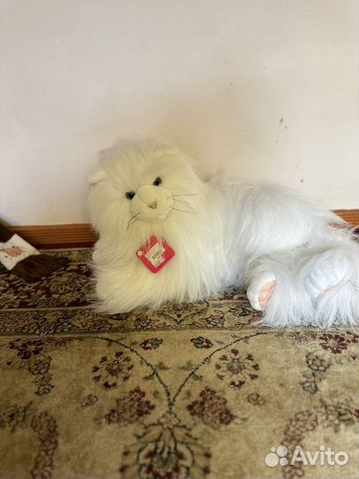 Плюшевый медведь