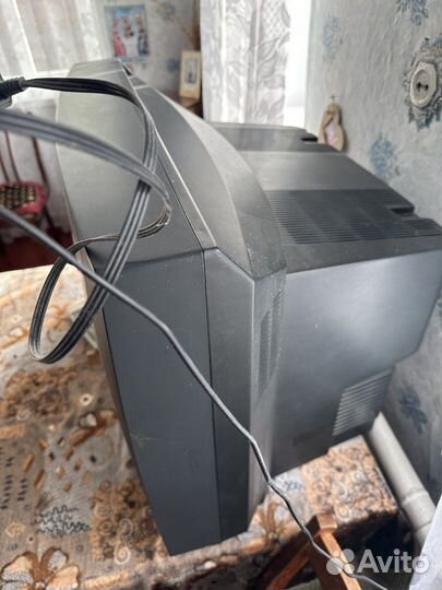 Телевизор и телеприставка