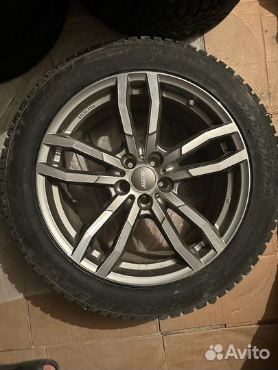 Nokian Tyres Hakkapeliitta 10p SUV 275/45 R20 110T