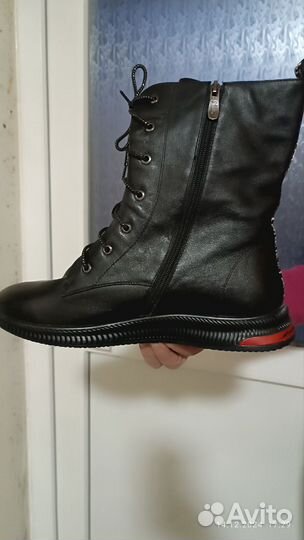 Ботинки женские