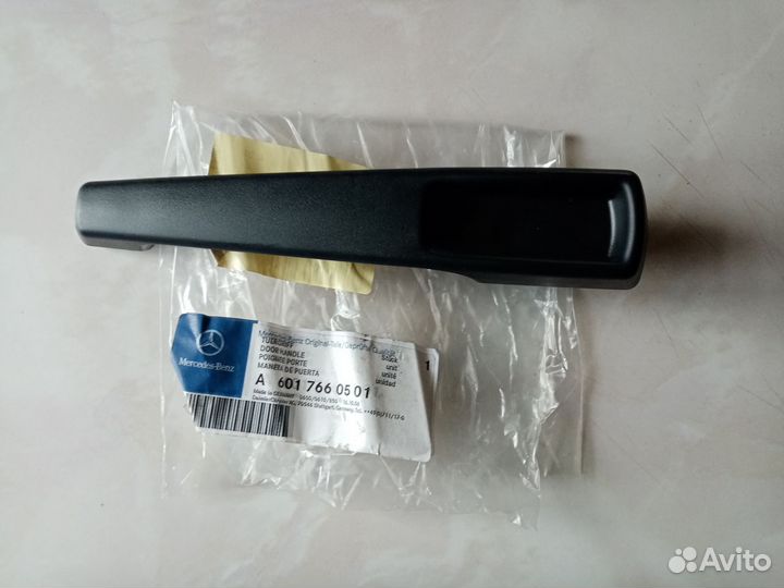 Ручка распашной двери Mercedes T1