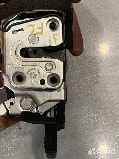 Замок передней левой двери Nissan X-Trail T31