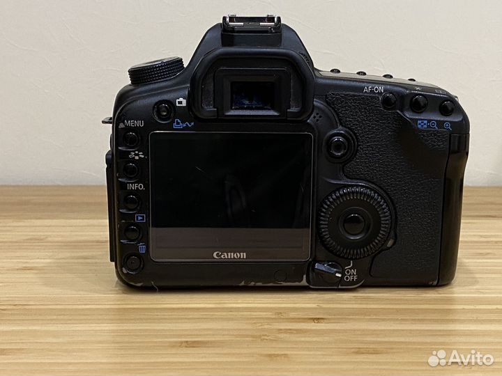 Зеркальный фотоаппарат Canon EOS 5D Mark II Body