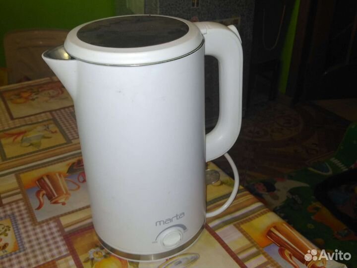 Чайник Marta на ремонт/запчасти