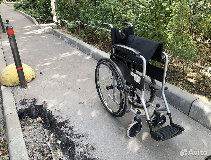 Коляска для инвалидов в аренду
