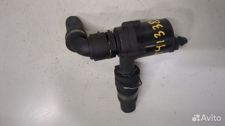 Насос водяной BMW X6 E71, 2008