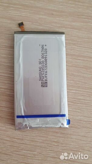 Оригинальная батарея для S10 в отличном состоянии