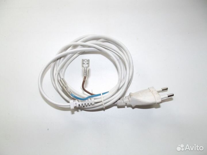 Силовой кабель 1,5 м со штепсельной вилкой