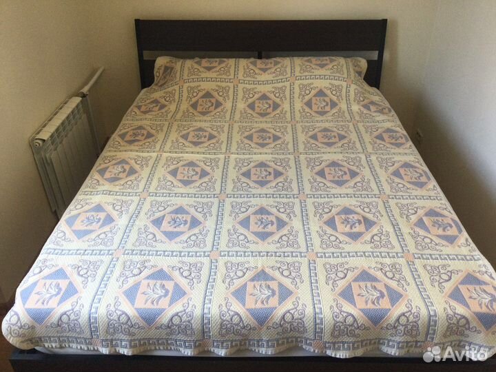 Покрывало +декоративный валик