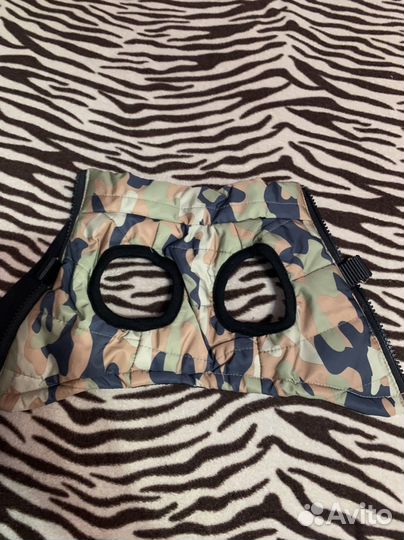 Продам желетку для собак