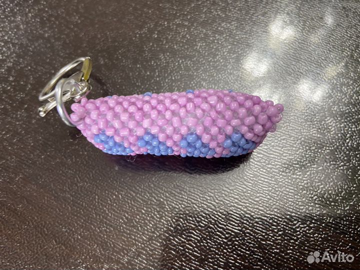 Брелок из бисера