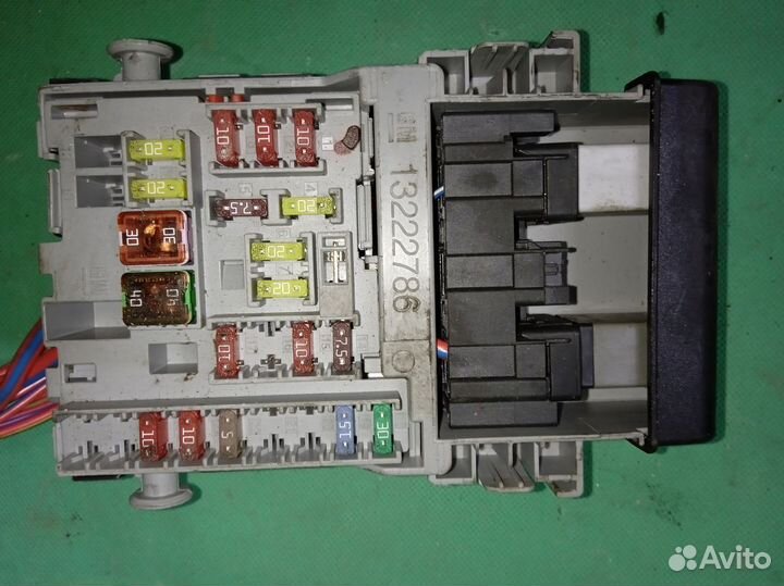 Opel Astra (J) IV блок предохранителей