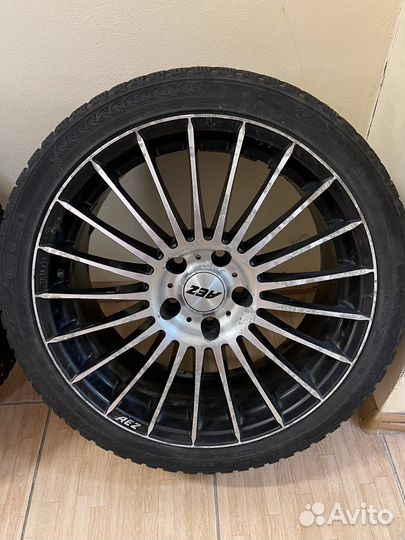 Nokian Tyres Hakkapeliitta 8 225/40 R18 92T