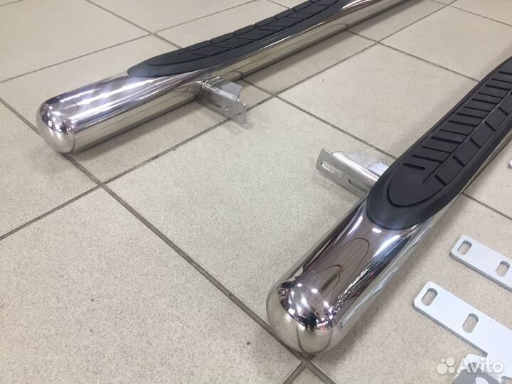 Пороги трубы Volkswagen T5 T6 короткая база 4 двер