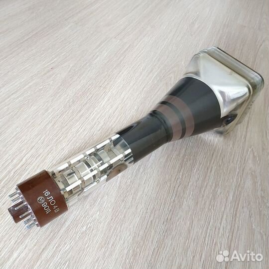 Трубка электронно-лучевая 16ло4В бу