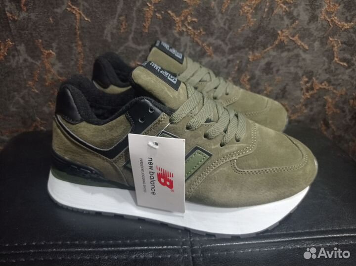 Кроссовки зимние