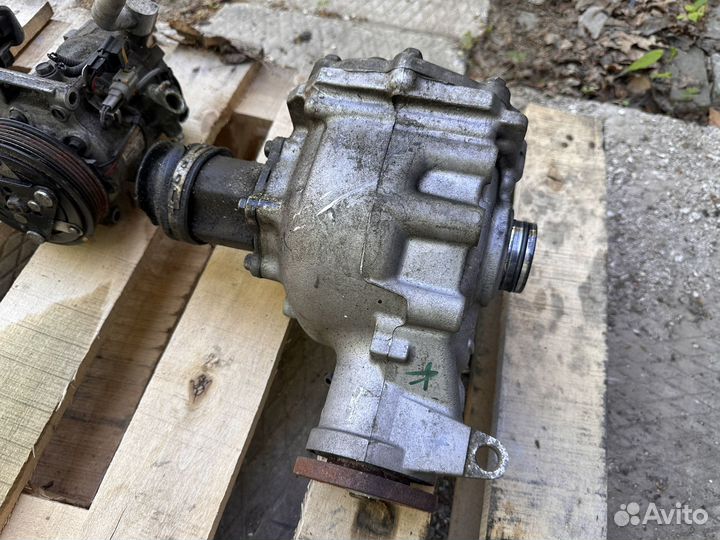 Редуктор передний Infiniti Q50 VR30 38500AR52A