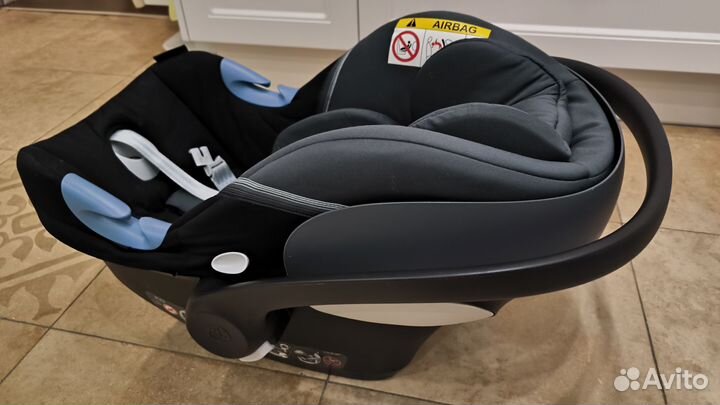 Детское автокресло Cybex Aton M i-Size