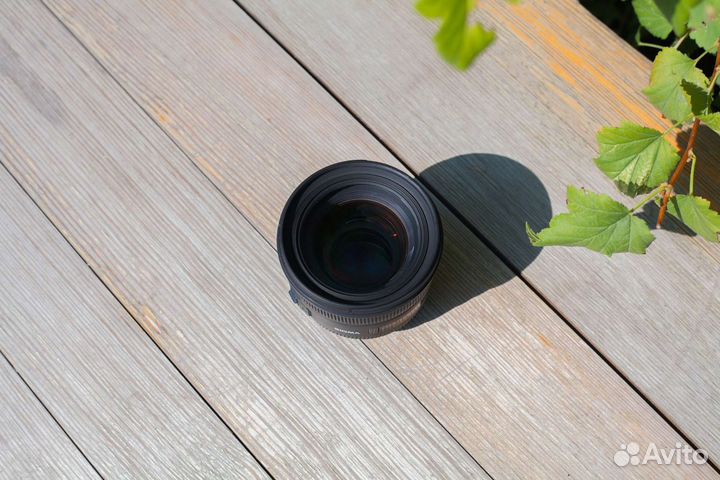Sigma 50mm f1.4 (Canon)
