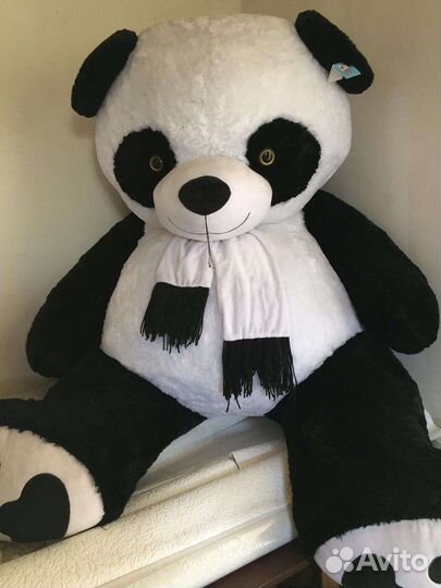 Огромная плюшевая панда