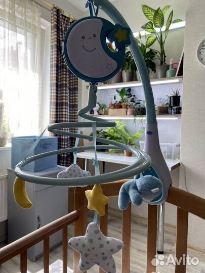 Мобиль в кроватку музыкальный chicco