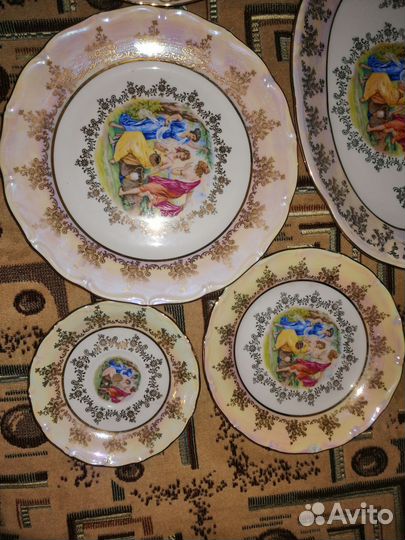 Набор столовой посуды новый