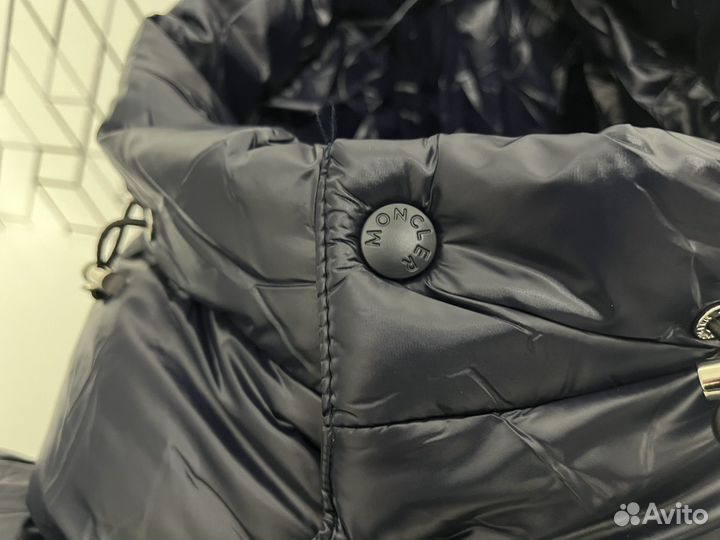 Зимняя куртка moncler