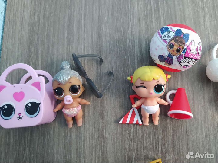 Lol surprise lil sisters