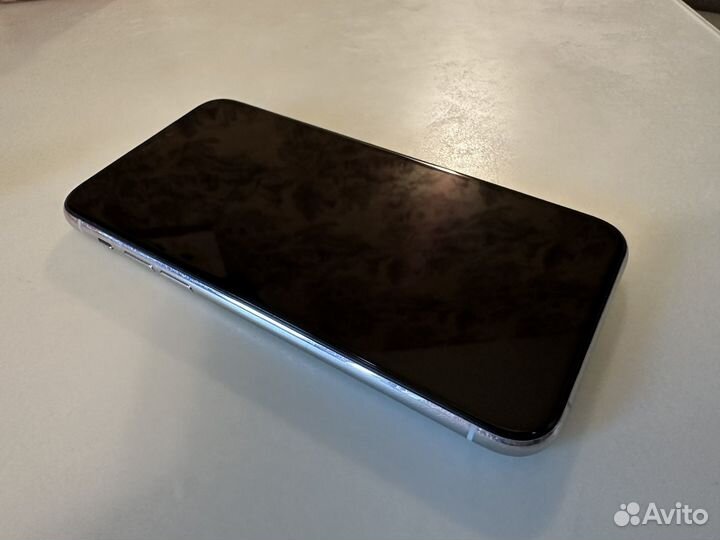 iPhone 11 Pro, 64 ГБ