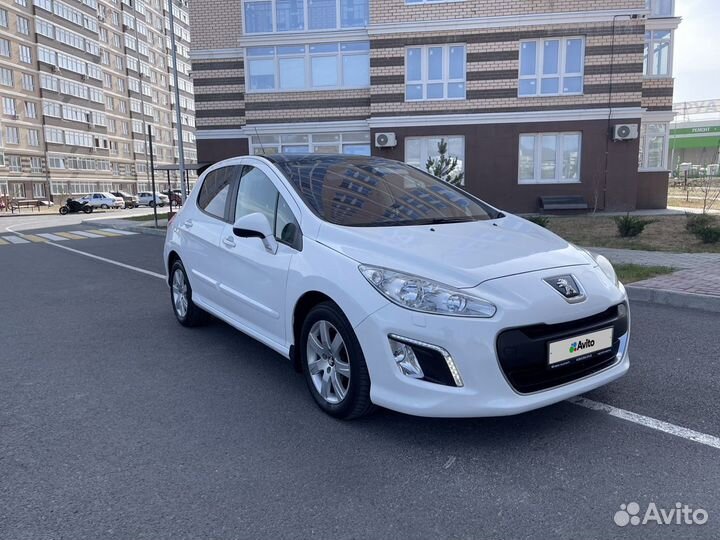 Peugeot 308 1.6 AT, 2011, 137 000 км