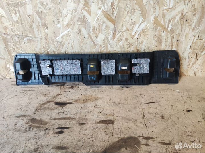 Обшивка багажника Chevrolet Captiva 1