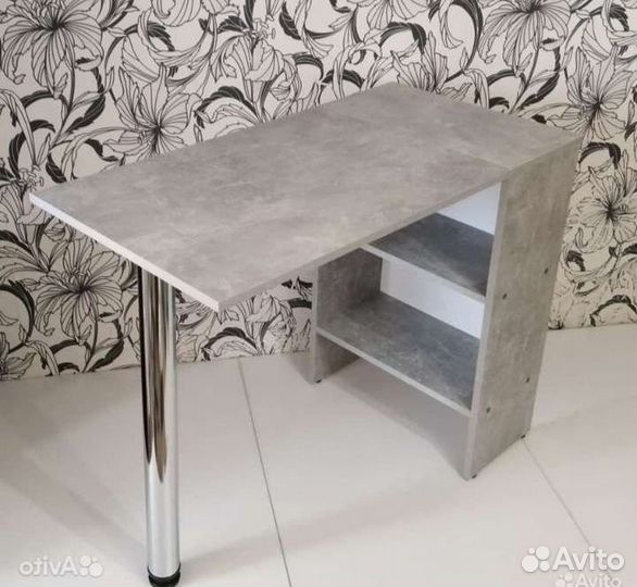 Стол для ученика новый
