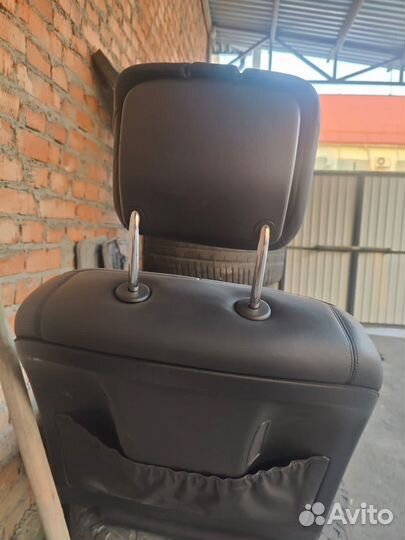 Сиденья Mersedes W221