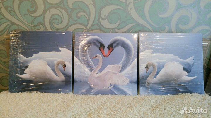 Модульная картина лебеди