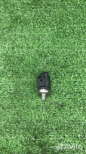 Датчик давления топлива Audi Volkswagen Passat b6