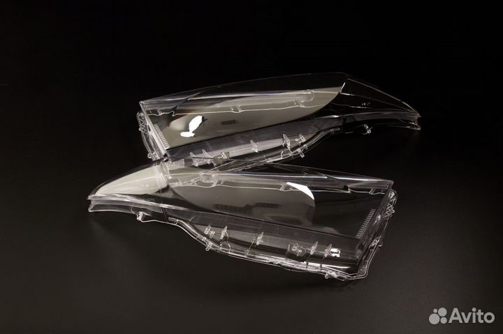 Стекло фары Toyota Highlander (2010-2013гг.)