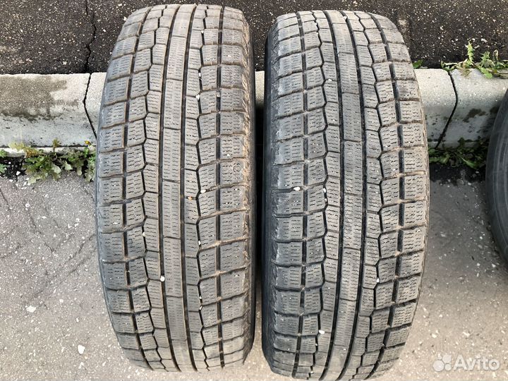 Yokohama Ice Guard IG20 215/60 R17