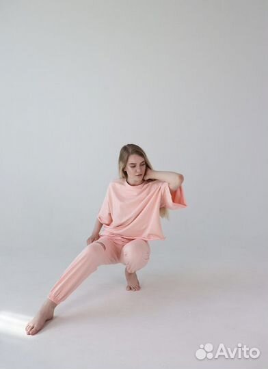 Костюм женский новый