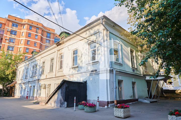 Продам здание, 825 м²