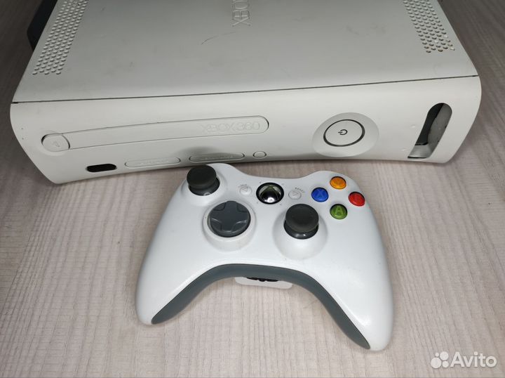 Xbox 360 320Gb 44игры freeboot