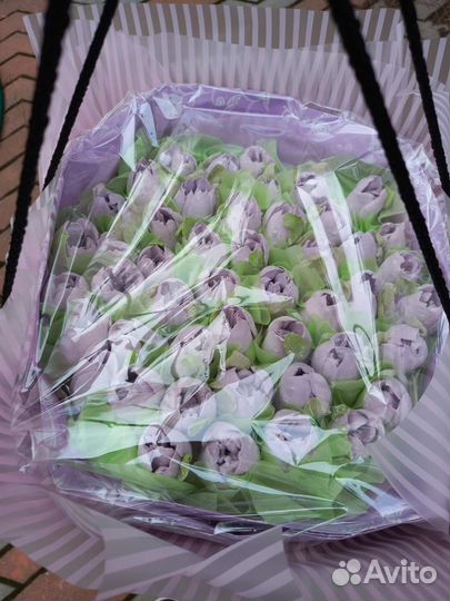 Большой букет из тюльпанов