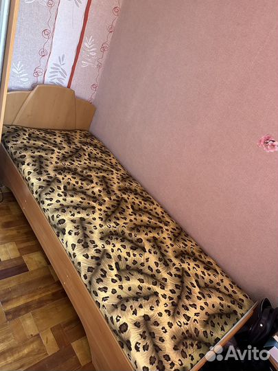 Кровать односпальная